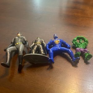 Set of 4 super heroes/villain